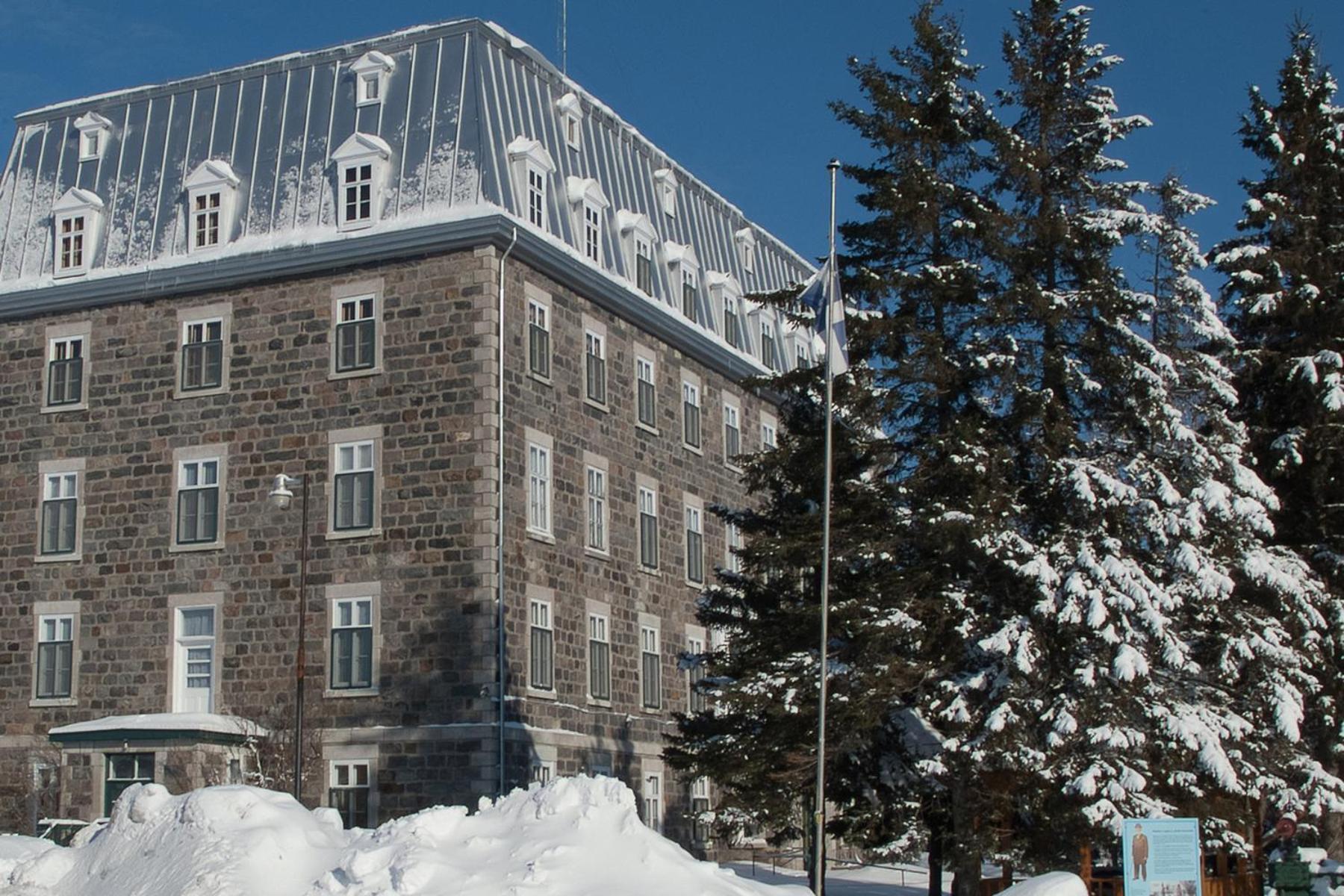 Auberge Du Couvent Saint-Casimir Exterior photo